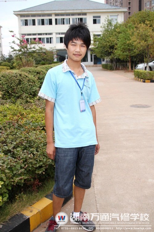 從深圳回來(lái)，羅洋并沒(méi)有丟掉曾經(jīng)的高薪夢(mèng)