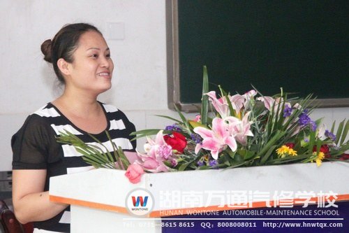 家長代表尹姑姑希望每一個孩子都能早日成才