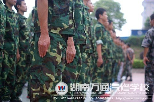 嚴(yán)謹(jǐn)如一，將姿勢(shì)做到最好！