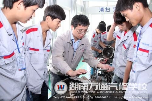 老師親自上陣，傳授新生學(xué)習(xí)的訣竅