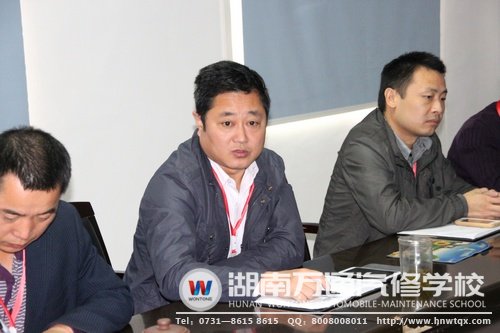 葛校長希望全體老師共同努力，促進(jìn)學(xué)校教學(xué)質(zhì)量的穩(wěn)步提升