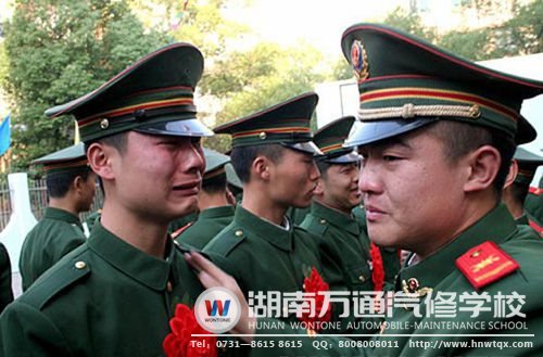 軍人退伍了，除了要面對(duì)無(wú)限的傷感外，更要考慮未來(lái)的發(fā)展