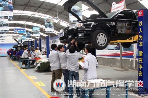 萬通學(xué)生整車實(shí)訓(xùn)場景