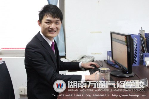 湖南萬通畢業(yè)生謝奉辰！