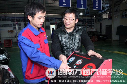 蔡強學汽修，源于內(nèi)心的熱愛