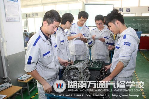 小組之間互相監(jiān)督，共通成長(zhǎng)