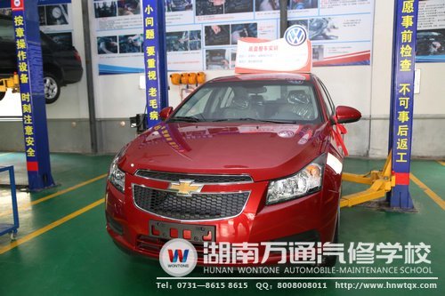 湖南萬通不斷升級實訓設(shè)備，斥資購入實持續(xù)訓車輛