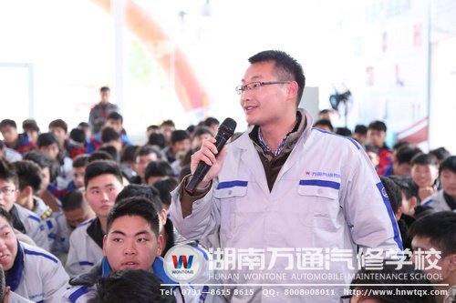 學(xué)子與朱教授交流