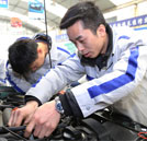 如何選擇到一所好的汽車維修學(xué)校？