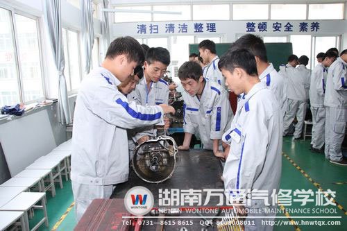 湖南萬(wàn)通采用&ldquo;分組實(shí)訓(xùn)教學(xué)法&rdquo;、項(xiàng)目工單教學(xué)，讓學(xué)生都能學(xué)到實(shí)用技術(shù)