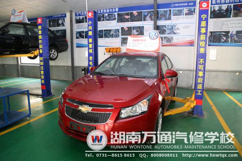 湖南萬通持續(xù)斥資引入實訓(xùn)車輛