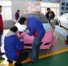 學(xué)汽車美容裝潢 去哪個學(xué)校好？