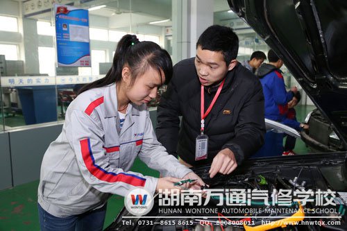 手把手教學(xué)的模式，讓學(xué)生學(xué)起來(lái)更輕松