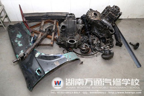 沒想到吧，機器人的本來面目竟然是這樣的！