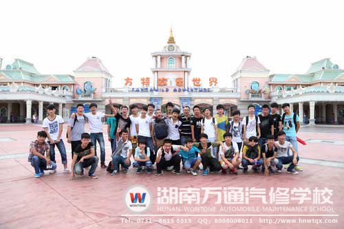 多姿多彩的校園活動，讓湖南萬通學(xué)子真真切切地感受到了母校的關(guān)愛