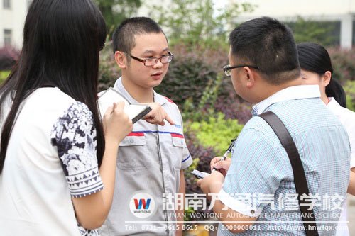 改裝車(chē)成員接受瀟湘晨報(bào)記者