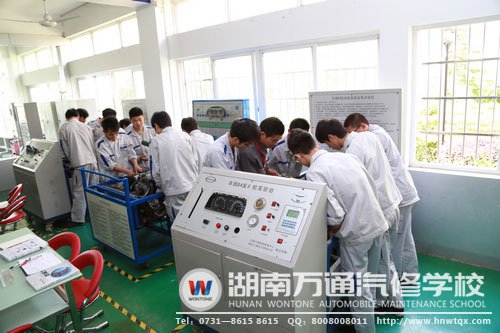 湖南萬(wàn)通實(shí)訓(xùn)課程多，為就業(yè)打下基礎(chǔ)