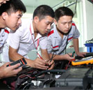 高考時(shí)代已成過去式，技能學(xué)習(xí)成潮流