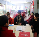 打工返鄉(xiāng)回家學(xué)汽修技術(shù)