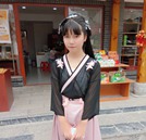 她愛漢服也愛新媒體，追夢的方式簡單又直接