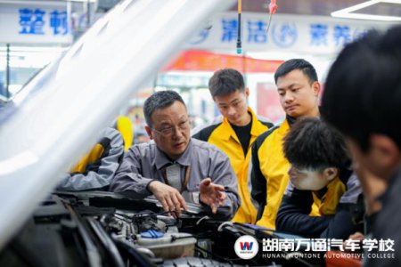 六重豪禮等你來，湖南萬通這個(gè)“五一”要嗨翻天！