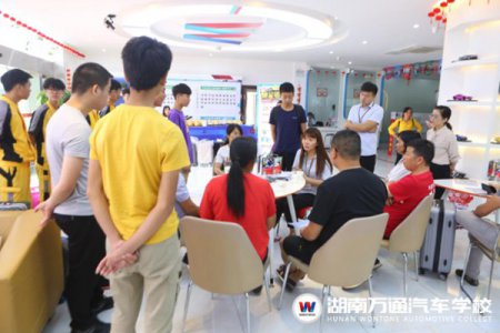 五一黃金周，湖南萬通迎來報(bào)名熱潮