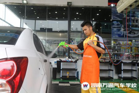 權(quán)威數(shù)據(jù)說(shuō)話：汽車美容行業(yè)前景有多廣？