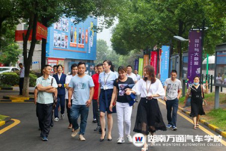 最好的父親節(jié)禮物是：讓您看到我的成長(zhǎng)！