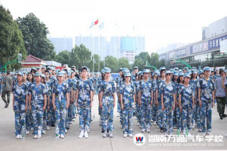 軍訓(xùn)特輯 | 甘之如飴，青春無悔的迷彩色！
