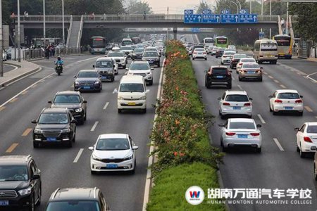 盤點(diǎn)！汽車美容行業(yè)創(chuàng)業(yè)成功指數(shù)最高的六大項(xiàng)目！