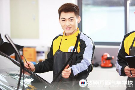 創(chuàng)業(yè)開汽車美容店，要注意哪些問題？