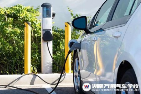 汽車知識(shí)|春節(jié)開車返鄉(xiāng)，這些用車知識(shí)你必須知道！