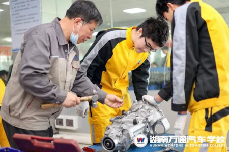 聚焦職業(yè)教育，人人出彩，技能強(qiáng)國！