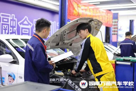 初中生升學(xué)難，選民辦高中還是讀職校？