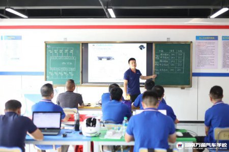 在湖南,零基礎(chǔ)想學(xué)PLC很難嗎?找對(duì)路徑,就很容易！